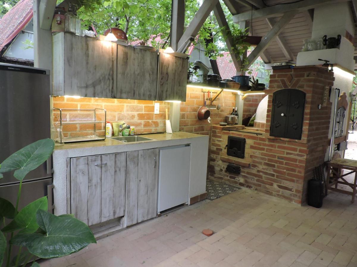 Szepezd Oak Villa Balatonszepezd Exteriör bild