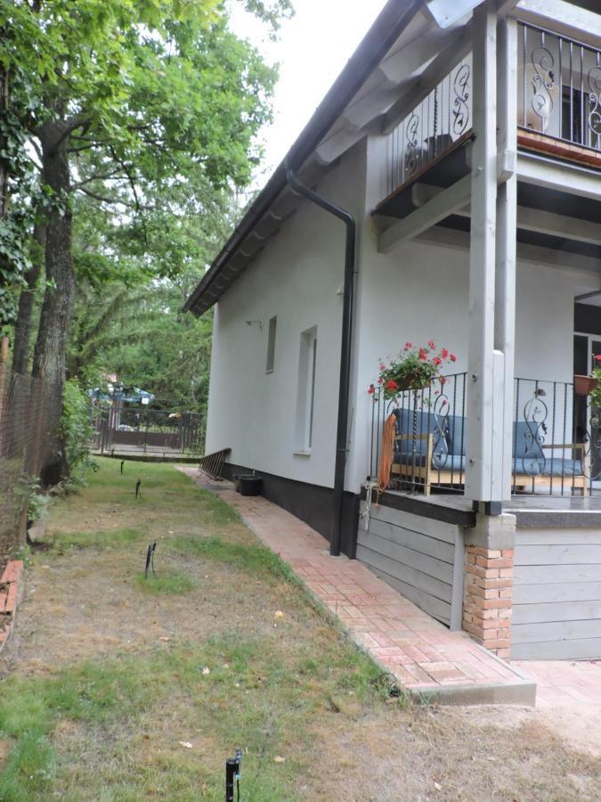 Szepezd Oak Villa Balatonszepezd Exteriör bild